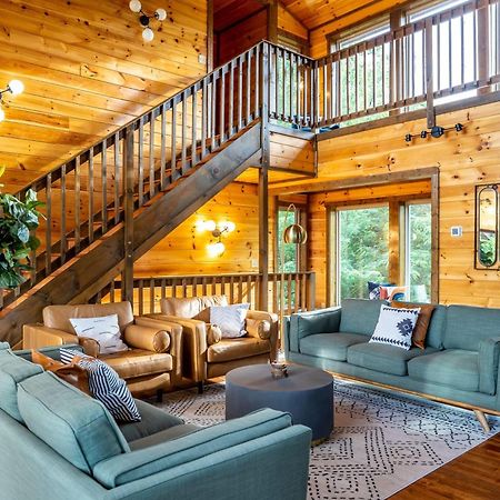 The Solstice - Amenities Galore Mountain Retreat Gatlinburg Εξωτερικό φωτογραφία
