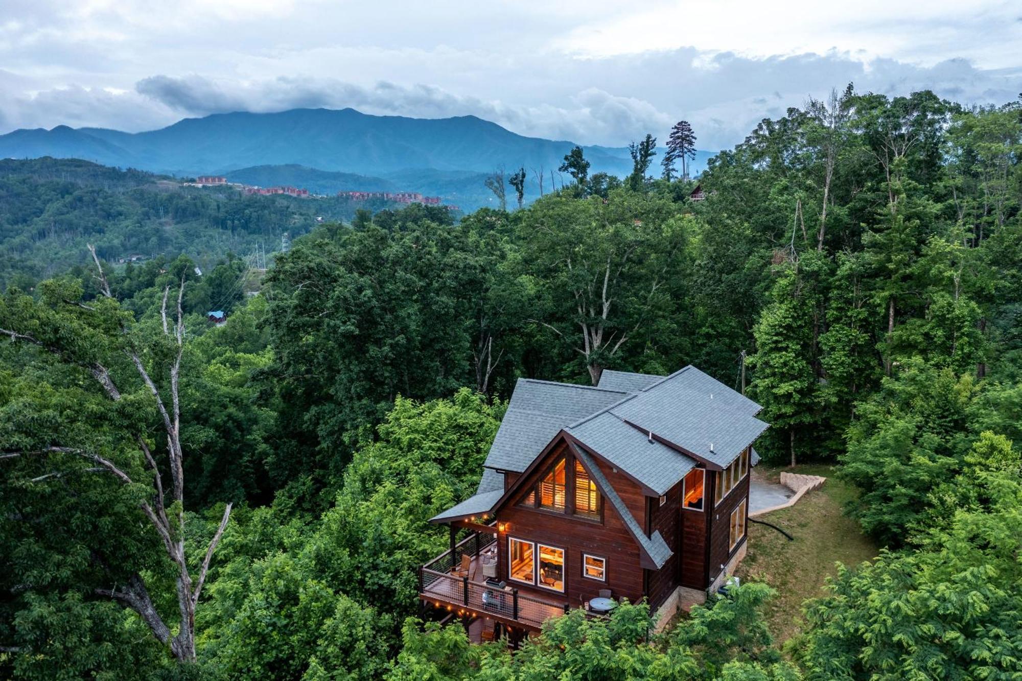 The Solstice - Amenities Galore Mountain Retreat Gatlinburg Εξωτερικό φωτογραφία