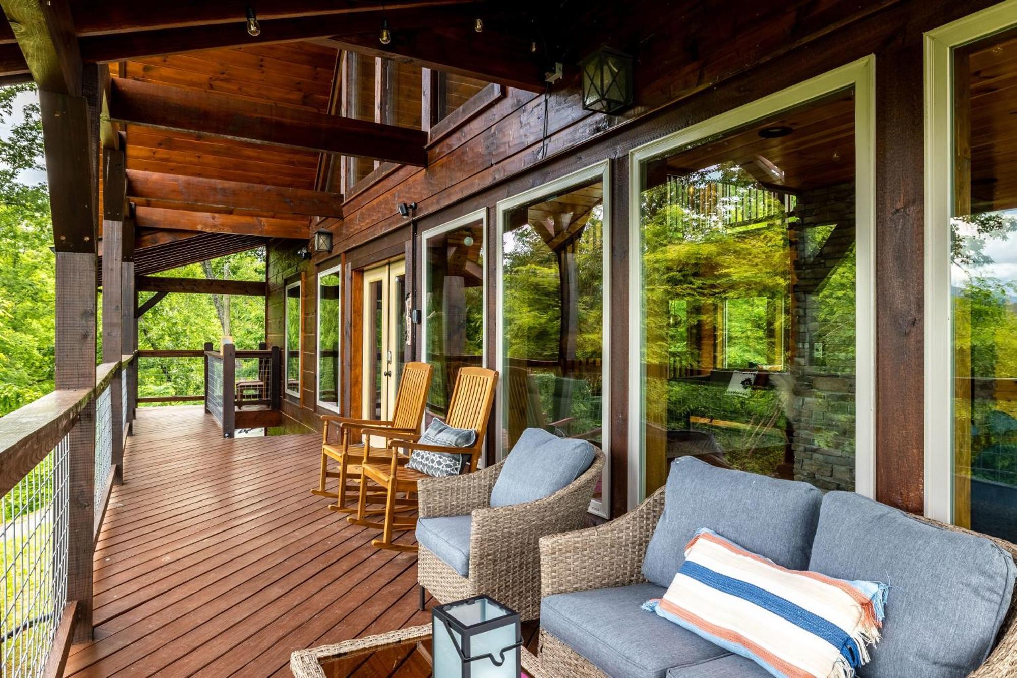 The Solstice - Amenities Galore Mountain Retreat Gatlinburg Εξωτερικό φωτογραφία
