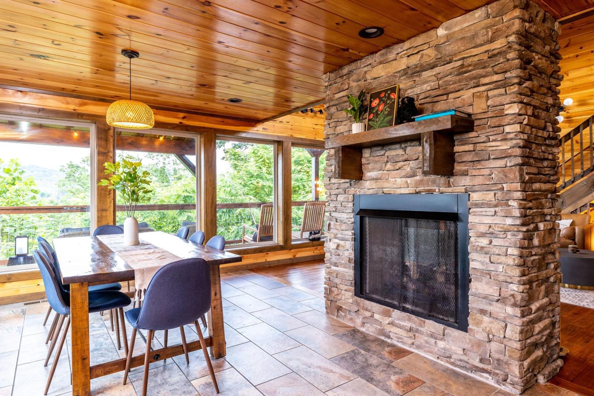 The Solstice - Amenities Galore Mountain Retreat Gatlinburg Εξωτερικό φωτογραφία